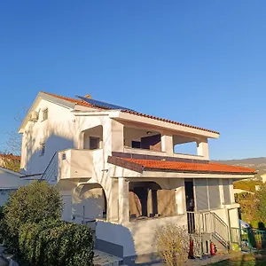 Frank Apartmán